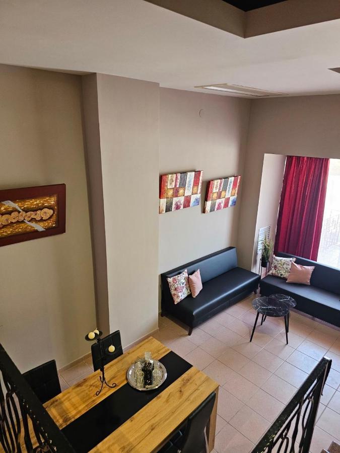 Adonis Apartments 公寓 *